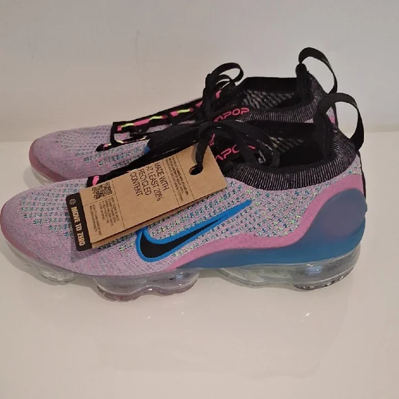 Nike Air Vapor Max Sneakers - Picture 6 of 7
